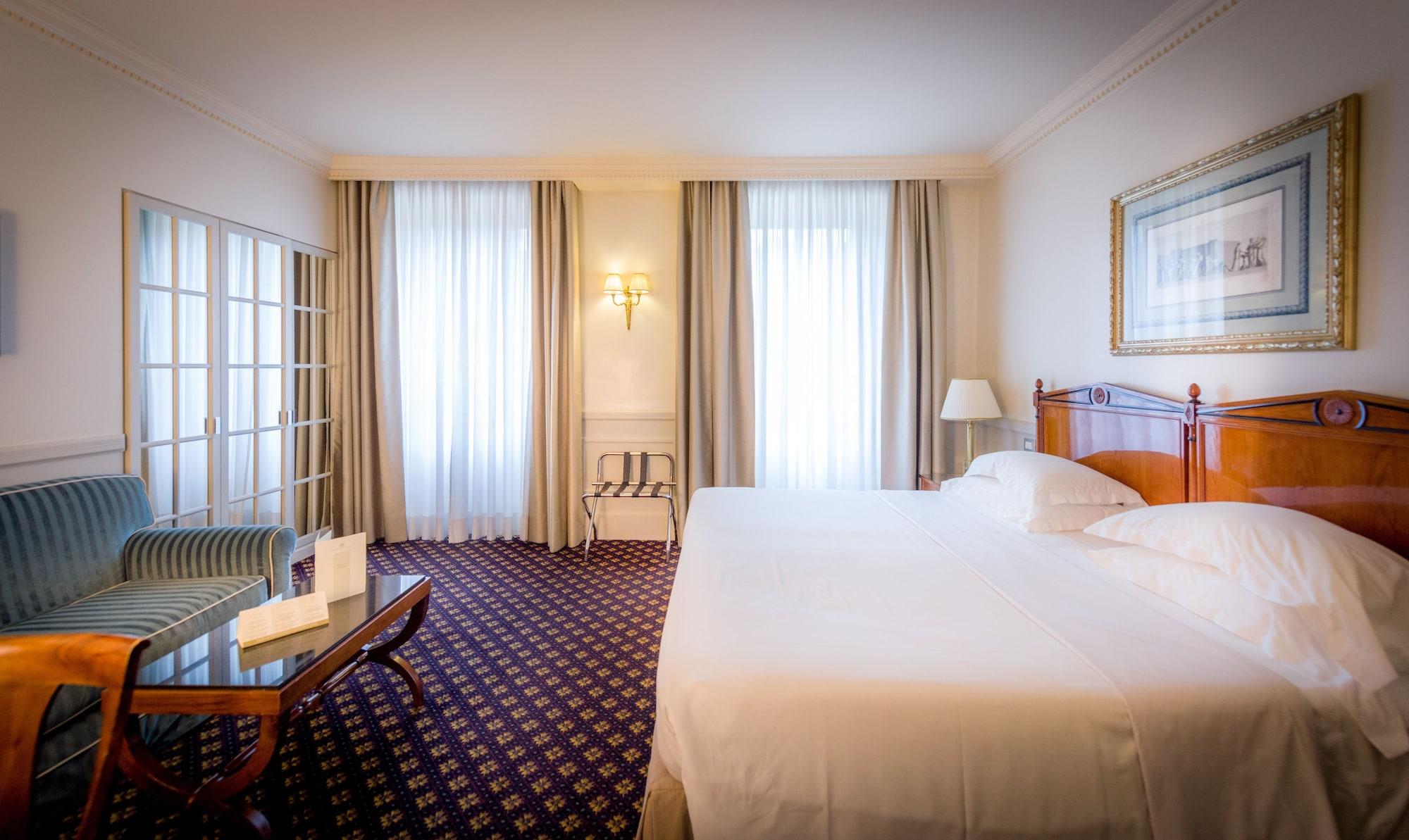 Grand Hotel Sitea Torino Esterno foto A room at the Hotel Astoria