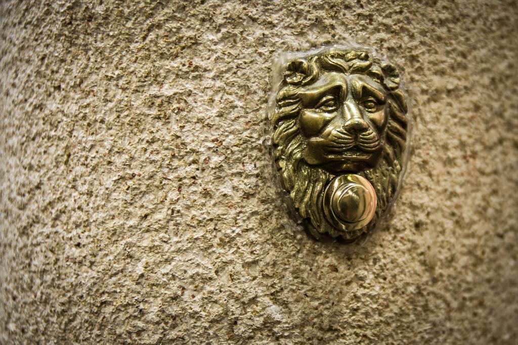 Grand Hotel Sitea Torino Esterno foto A doorbell