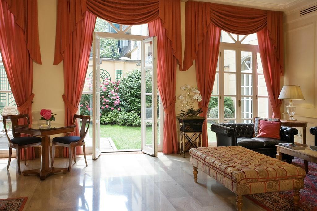 Grand Hotel Sitea Torino Camera foto A suite at the Hotel de Crillon