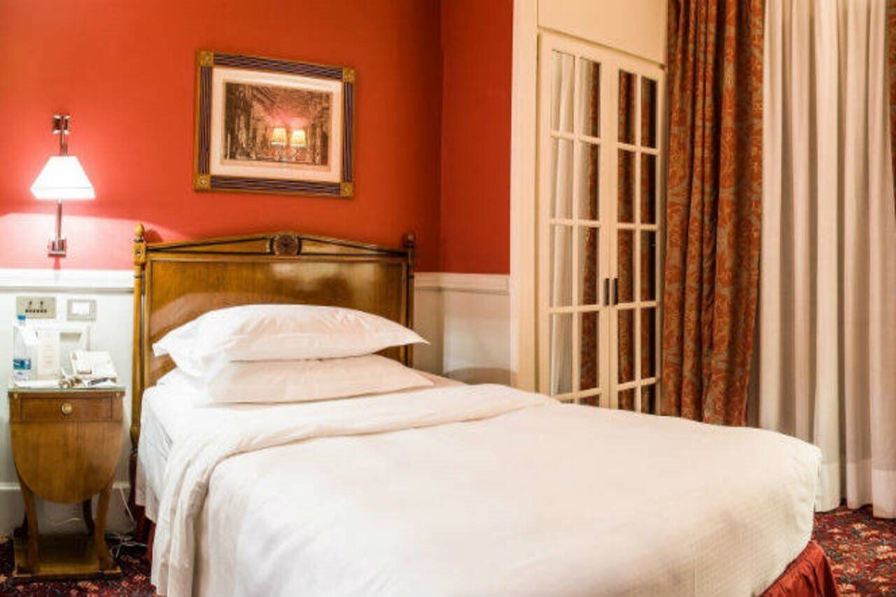 Grand Hotel Sitea Torino Esterno foto A guest room at the Hotel du Pont